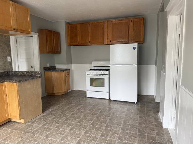 2 BR, 1 BA Apartment 72 Clinton St, New Britain, CT 06053