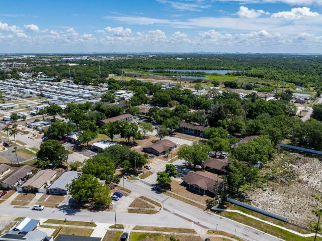 2 BR, 1 BA Apartment 7311 Cedar Ct N Unit 210, Saint Petersburg, FL 33702