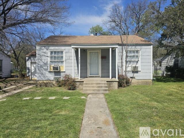 2 BR, 1 BA Apartment 7320 Culver Avenue, Fort Worth, TX 76116