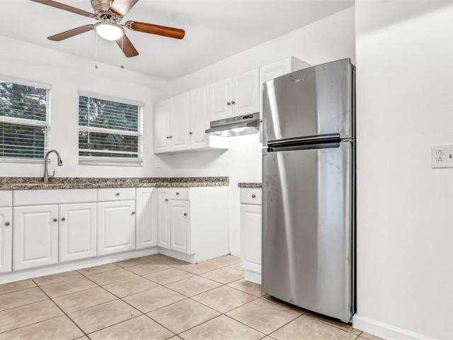 2 BR, 1 BA Apartment 739 27th Avenue West, Bradenton, FL 34205