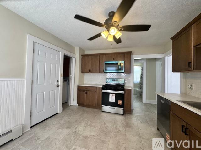 2 BR, 1 BA Apartment 73 Brooklawn Street, Unit 3, New Britain, CT 06052