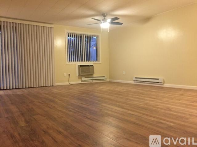 2 BR, 1 BA Apartment 7 Padanaram Rd, Unit 26, Danbury, CT 06811