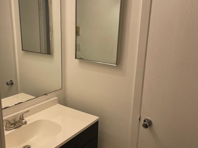 2 BR, 1 BA Apartment 7 Padanaram Road, Unit B 21, Danbury, CT 06811