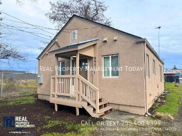 2 BR, 1 BA Apartment 8420 1/2 South Tacoma Way, Lakewood, WA 98499