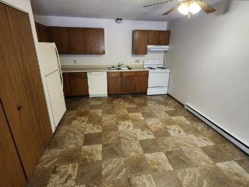 2 BR, 1 BA Apartment 847 Driftwood Dr, St. Cloud, MN 56303