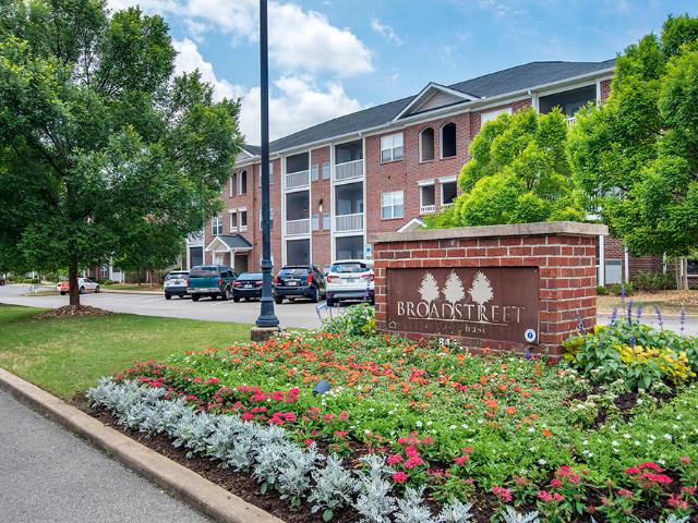 2 BR, 1 BA Apartment 8462 Eastchase Parkway Unit 09303, Montgomery, AL 36117
