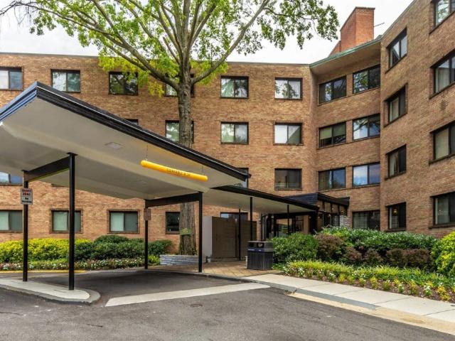 2 BR, 1 BA Apartment 8500 New Hampshire Avenue Unit 324, Hyattsville, MD 20783