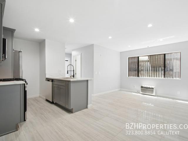 2 BR, 1 BA Apartment 852 N Bunker Hill Ave, Los Angeles, CA 90012