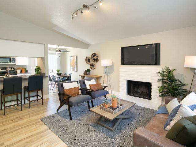 2 BR, 1 BA Apartment 8531 Mariners Drive Unit 77, Stockton, CA 95219