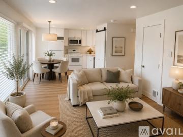 2 BR, 1 BA Apartment 8711 S 114th St, Unit 104, Seattle, WA 98178