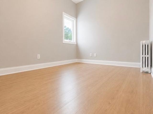 2 BR, 1 BA Apartment 874 Selby Avenue, Unit 3, Saint Paul, MN 55104
