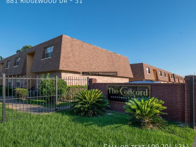 2 BR, 1 BA Apartment 881 Ridgewood Dr, Port Neches, TX 77651