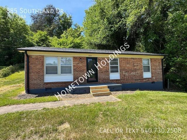 3 BR, 1 BA Apartment 885 Southland Dr, Martinsville, VA 24112