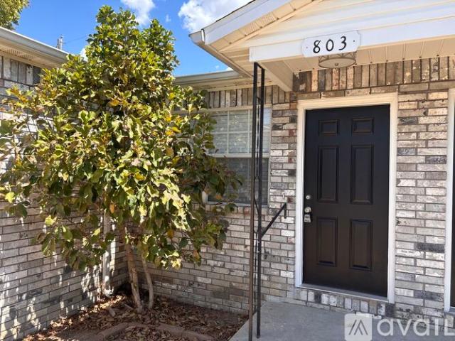 2 BR, 1 BA Apartment 803 E 1st St, Unit 803, Gentry, AR 72734