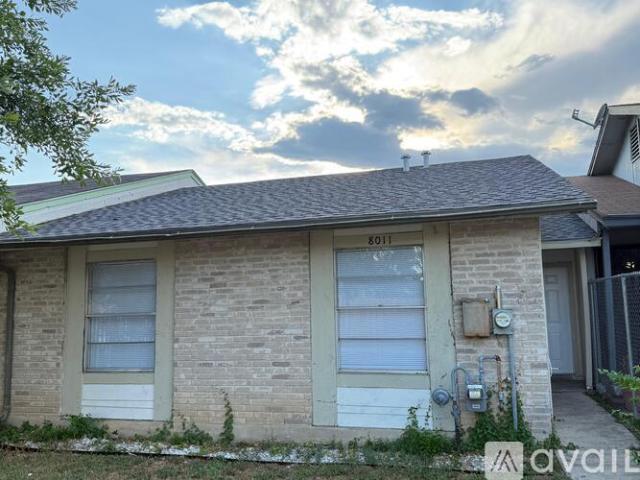 2 BR, 1 BA Apartment 8011 Chipping Dr, Unit 8011 Chipping, San Antonio, TX 78239