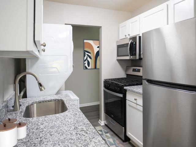 2 BR, 1 BA Apartment 801 Willopenn Dr. Unit J 203, Southampton, PA 18966