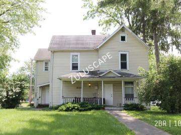 2 BR, 1 BA Apartment 801 B W. Riverside Avenue, Muncie, IN 47303
