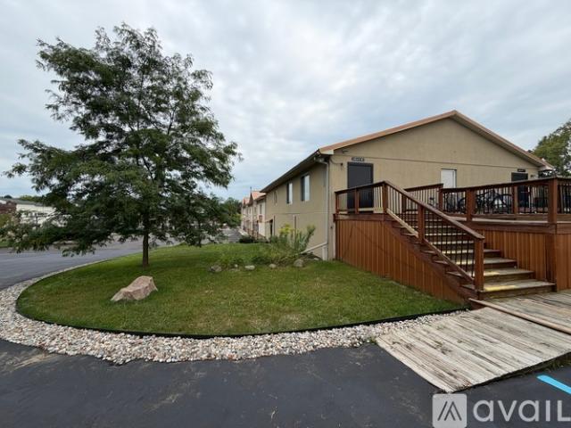 2 BR, 1 BA Apartment 8048 Miller Road, Unit 6, Swartz Creek, MI 48473