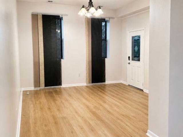 2 BR, 1 BA Apartment 806 S Leavitt 2nd Flr, Chicago, IL 60612