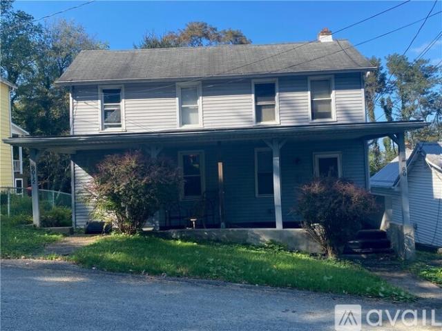 2 BR, 1 BA Apartment 80 Park Ave, Unit A, Uniontown, PA 15401