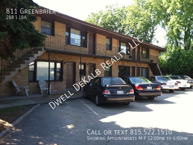 2 BR, 1 BA Apartment 811 Greenbrier Rd, Dekalb, IL 60115