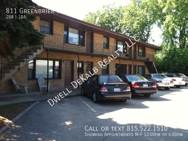 2 BR, 1 BA Apartment 811 Greenbrier Rd, Dekalb, IL 60115