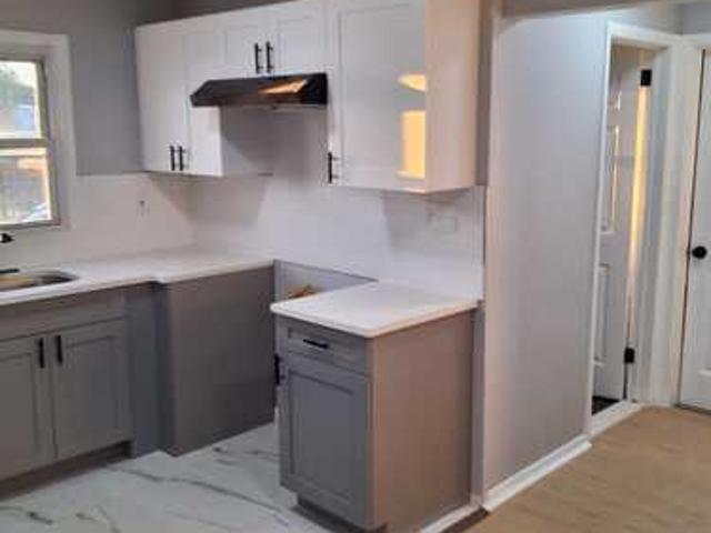 2 BR, 1 BA Apartment 812 18th Ave, Unit 2, Irvington, NJ 07111