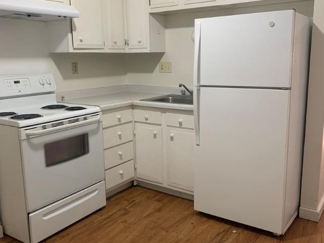 2 BR, 1 BA Apartment 812 N. 10th St Norfolk, NE 68701