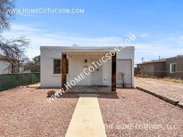 2 BR, 1 BA Apartment 819 W Paris Promenade, Tucson, AZ 85705