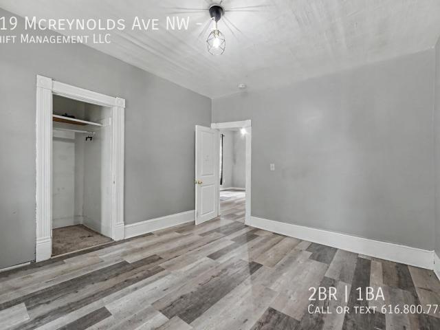 2 BR, 1 BA Apartment 819 Mcreynolds Ave NW, Grand Rapids, MI 49504