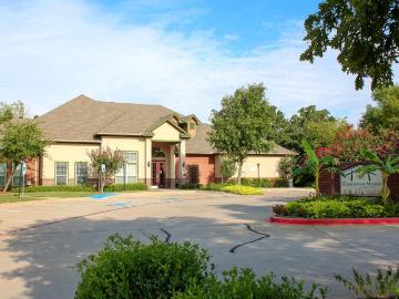 2 BR, 1 BA Apartment 8201 Sartain Drive Unit 0903, Fort Worth, TX 76120