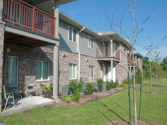 2 BR, 1 BA Apartment 8210 Cypress Springs Rd Baton Rouge, LA 70811