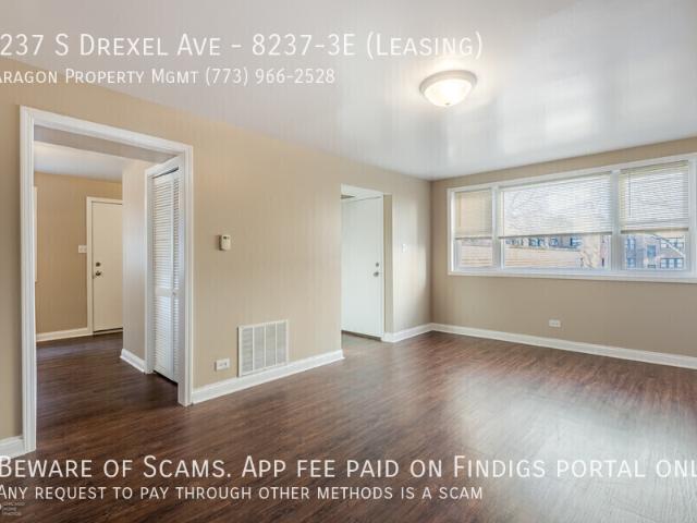 2 BR, 1 BA Apartment 8237 S Drexel Ave, Chicago, IL 60619