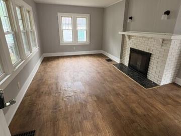 2 BR, 1 BA Apartment 825 W Division St, Decatur, IL 62526