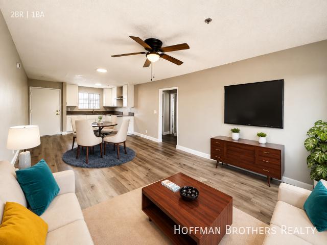 2 BR, 1 BA Apartment 8307 S Figueroa St, Los Angeles, CA 90044