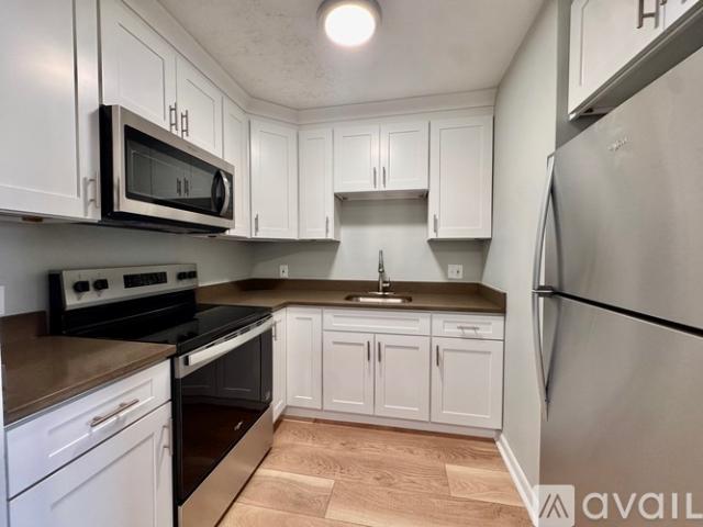 2 BR, 1 BA Apartment 837 River St, Unit 5, Boston, MA 02136