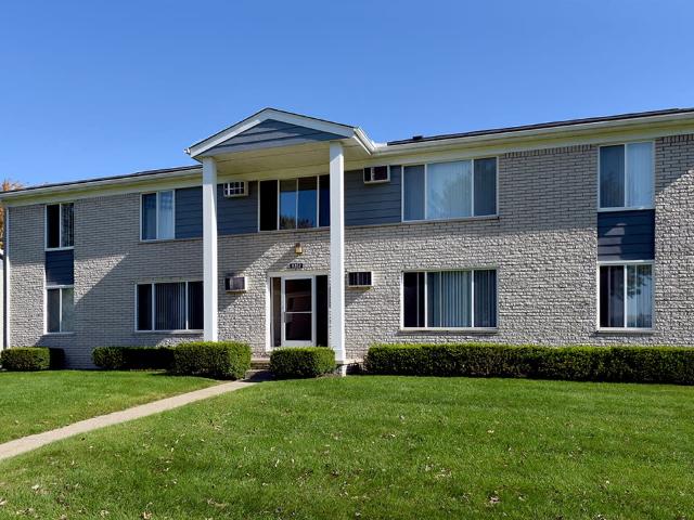 2 BR, 1 BA Apartment 8348 18 Mile Rd Unit 8351 202, Sterling Heights, MI 48313