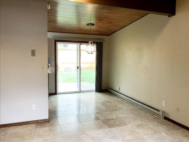 2 BR, 1 BA Apartment 9455 9465 SW Commercial St, Unit 9465, Tigard, OR 97223