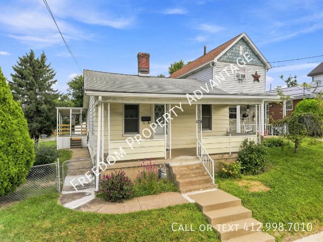 2 BR, 1 BA Apartment 945 Fayette Street, Washington, PA 15301
