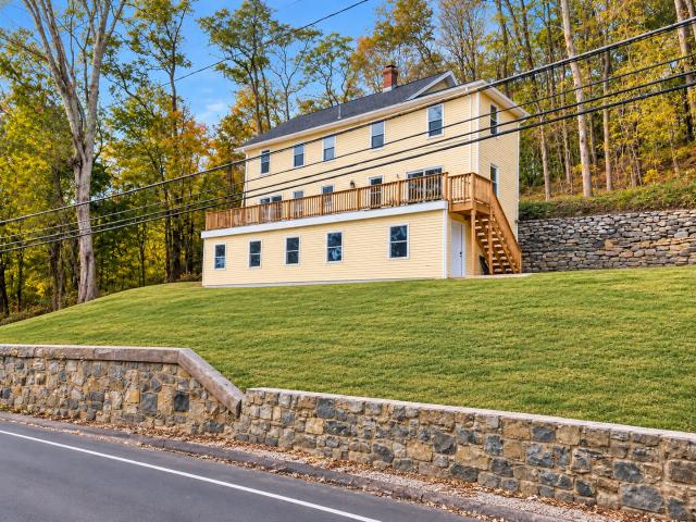 2 BR, 1 BA Apartment 94 Torrington Ave, Collinsville, CT 06019