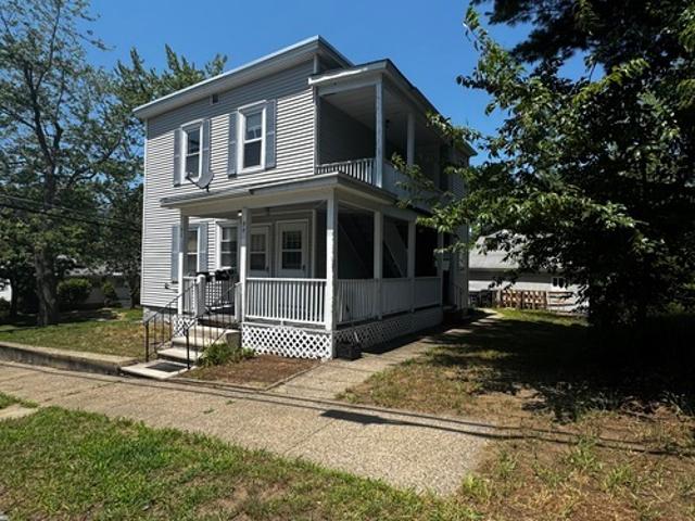 2 BR, 1 BA Apartment 94 Vinton Street, Unit 2nd floor, Manchester, NH 03103