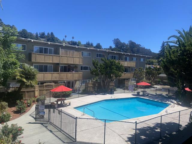 2 BR, 1 BA Apartment 959 Torrano Avenue, Hayward, CA 94542
