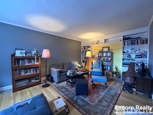 2 BR, 1 BA Apartment 95 Longwood Ave, Unit 5, Brookline, MA 02446
