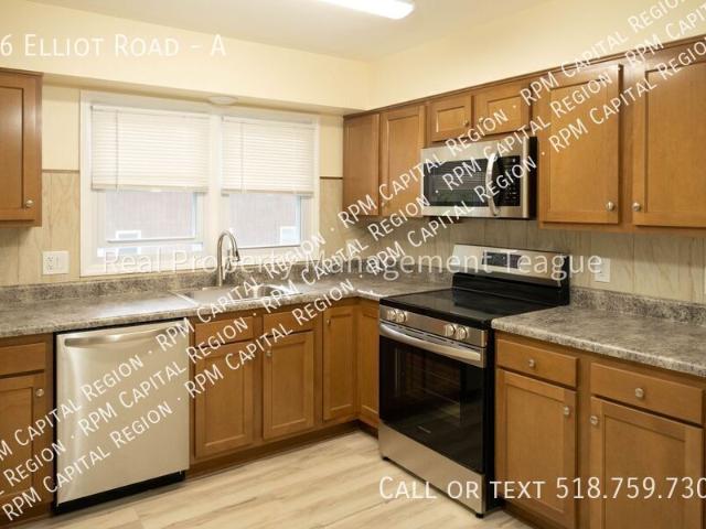 2 BR, 1 BA Apartment 96 Elliot Road, East Greenbush, NY 12061