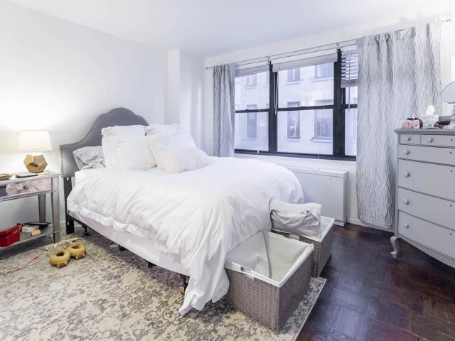 2 BR, 1 BA Apartment 96 Fifth Avenue, New York, NY 10011