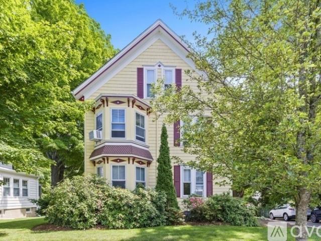 2 BR, 1 BA Apartment 96 West Central Street, Unit 2, Natick, MA 01760