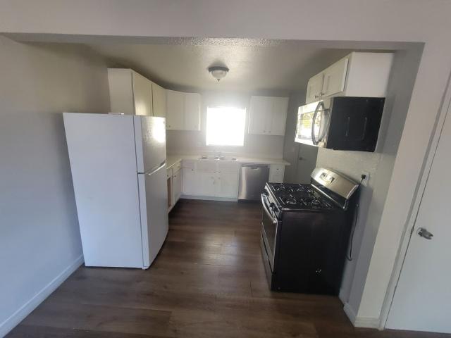 2 BR, 1 BA Apartment 982 S Sheridan Blvd, Denver, CO 80226