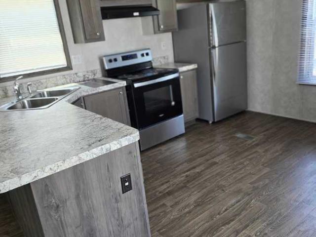 2 BR, 1 BA Apartment 993 E michigan ave, Battle Creek, MI 49014