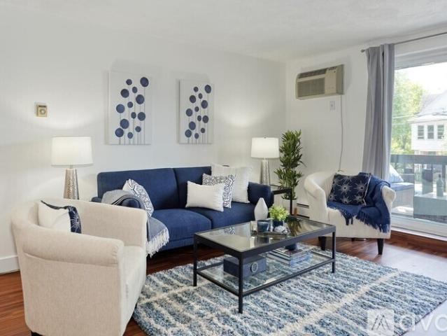 2 BR, 1 BA Apartment 99 Pleasant Street, Unit 1 2, Watertown, MA 02472