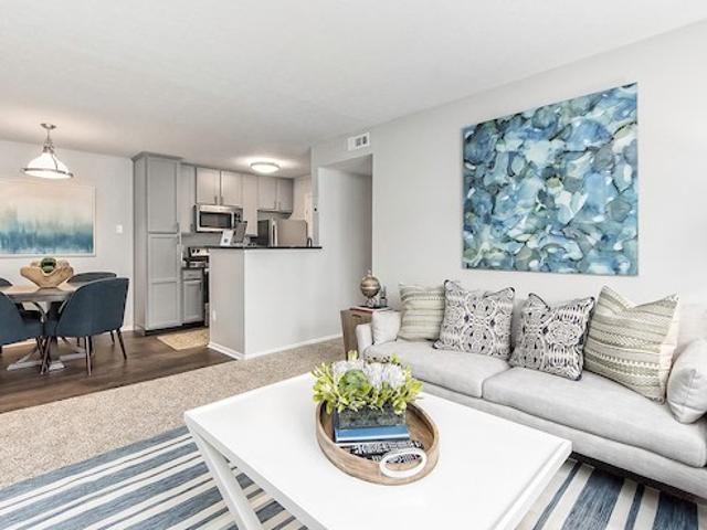 2 BR, 1 BA Apartment 9005 Oak Village Boulevard Unit 8401, Lewis Center, OH 43035